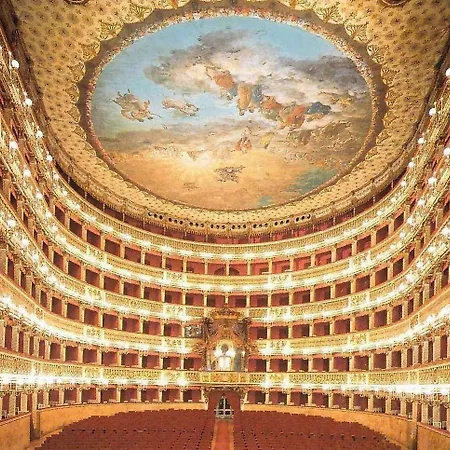 Dimora Chiaia 4* Napoli