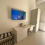Dimora Chiaia 4*