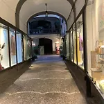 Dimora Chiaia 4* Neapel