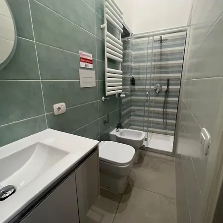 Гостевой дом Dimora Chiaia 4*