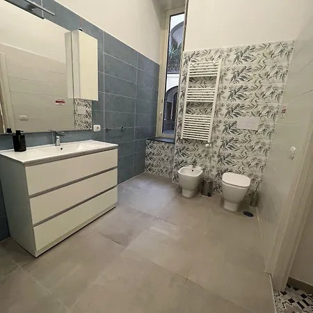 Dimora Chiaia 4*