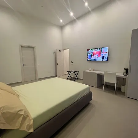 Dimora Chiaia 4* Неаполь