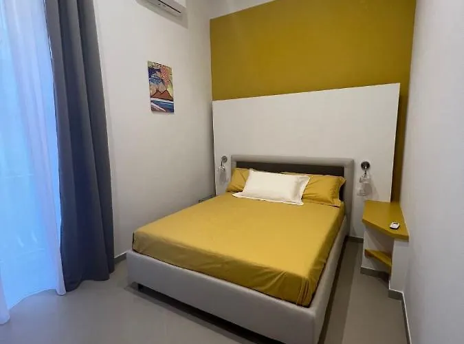 Dimora Chiaia 209 4*