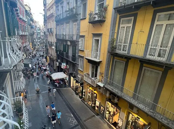 Affittacamere Dimora Chiaia 209 4*