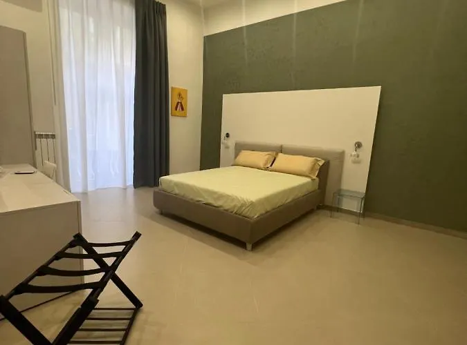 Dimora Chiaia 209 Affittacamere