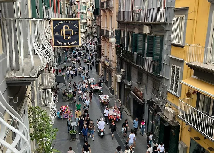 Dimora Chiaia 209 Affittacamere 4*