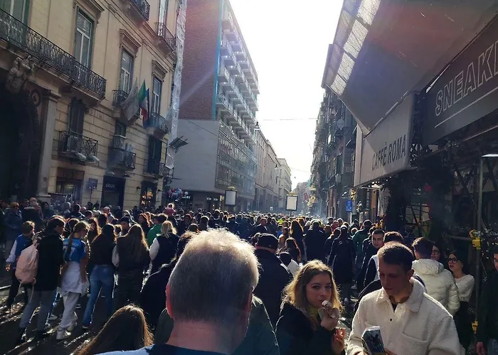 Dimora Chiaia 209 Affittacamere 4*