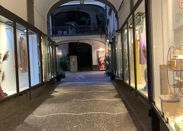 Dimora Chiaia 209 4* Napoli