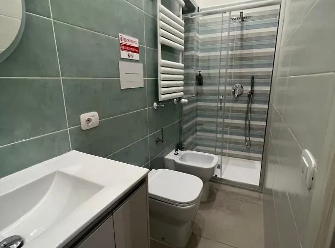 Pensión Dimora Chiaia 4*