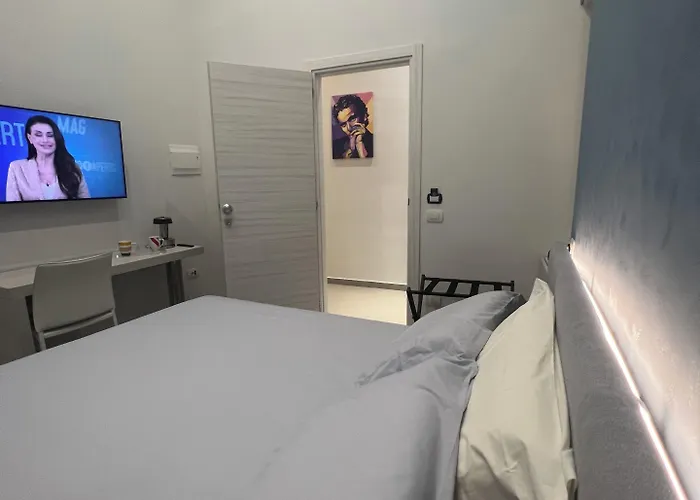 Pensión Dimora Chiaia 4*